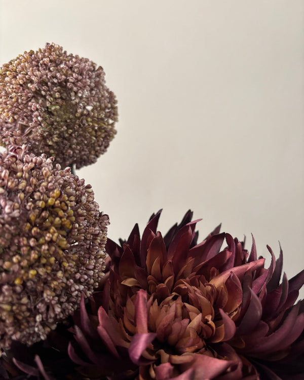 The Dark Cassis Bouquet