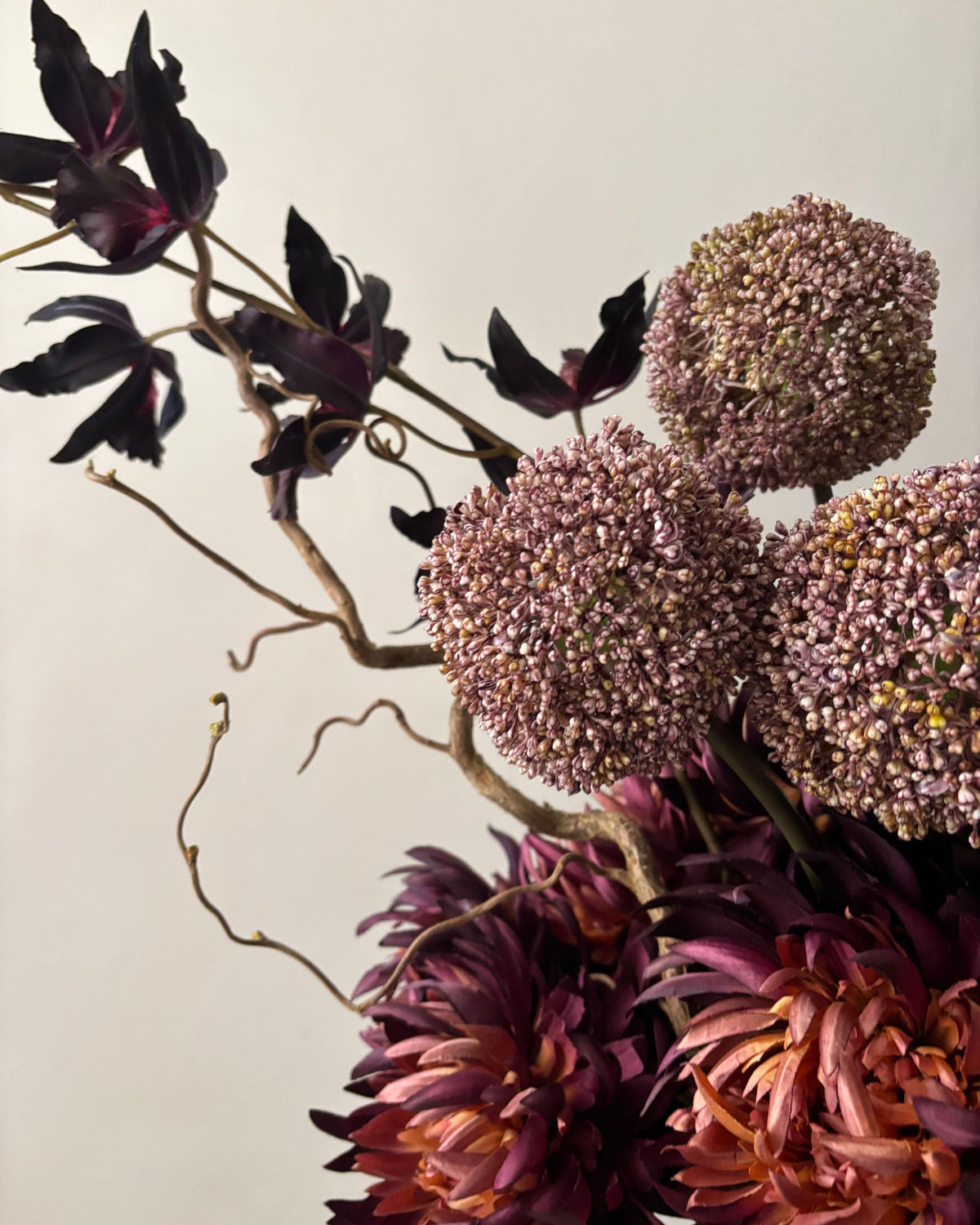 The Dark Cassis Bouquet