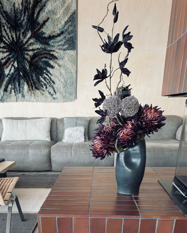 The Dark Cassis Bouquet